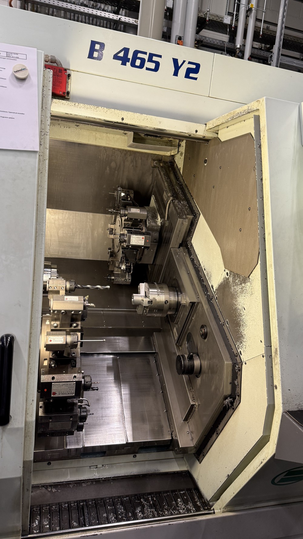 Drehen und Fräsen in höchster Präzision 8 Drehen und Fräsen in höchster Präzision 8