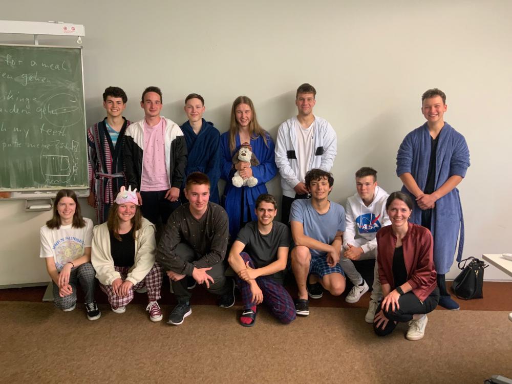 Frau Dierle besucht Frau Dierle im Unterricht