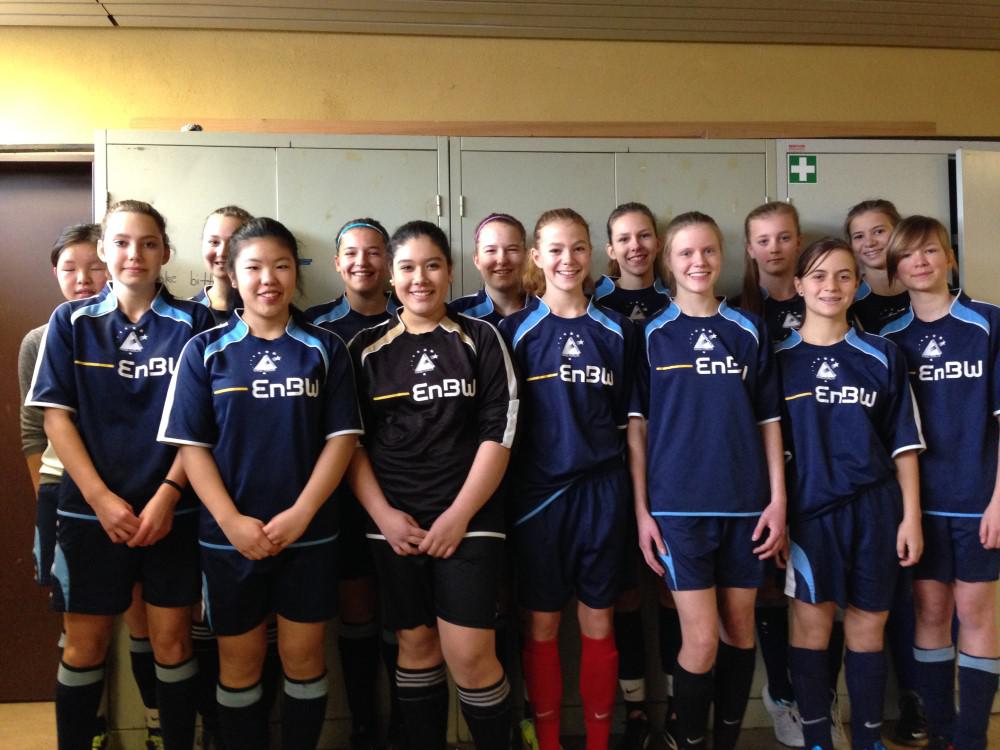 Mädchen gewinnen Kreisentscheid Futsal