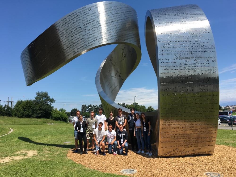 Physikkurs besucht CERN