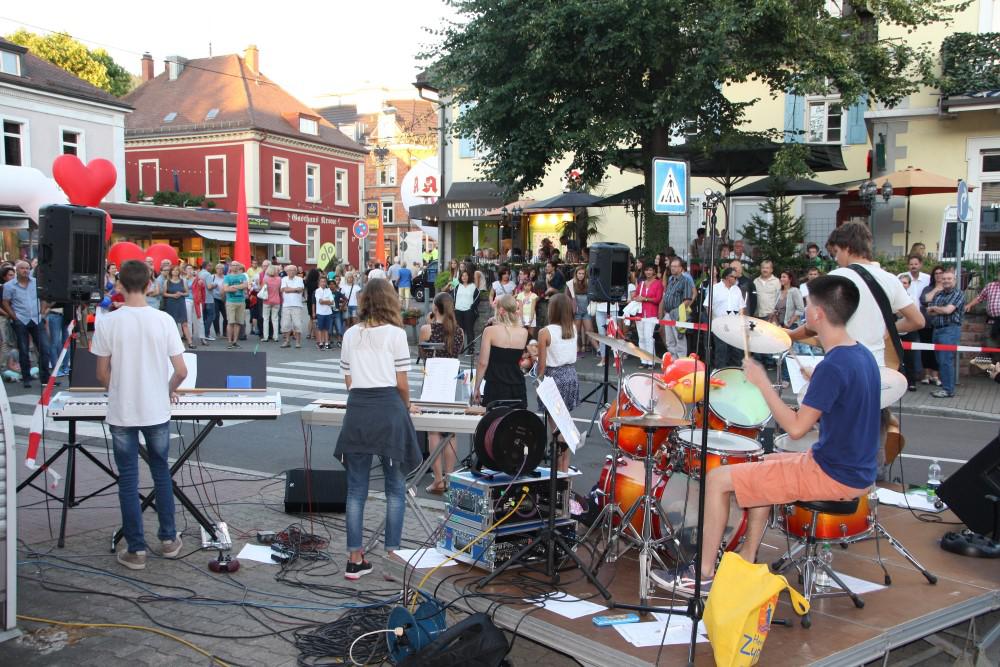 Red Icon rockt Lichterfest