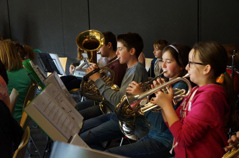 Sommer- Benefizkonzert für "Helfen hilft" am HFG