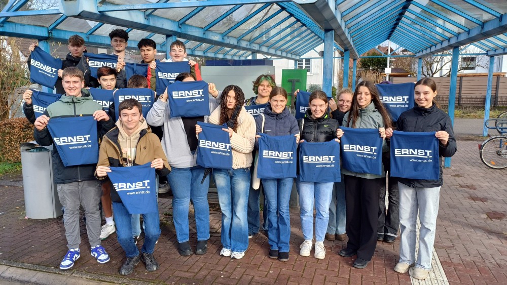 Technikunterricht beim Bildungspartner Ernst Technikunterricht beim Bildungspartner Ernst