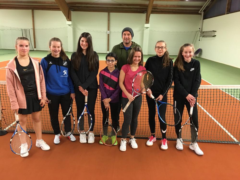 Tennisteam Mädchen bei Einladungsturnier